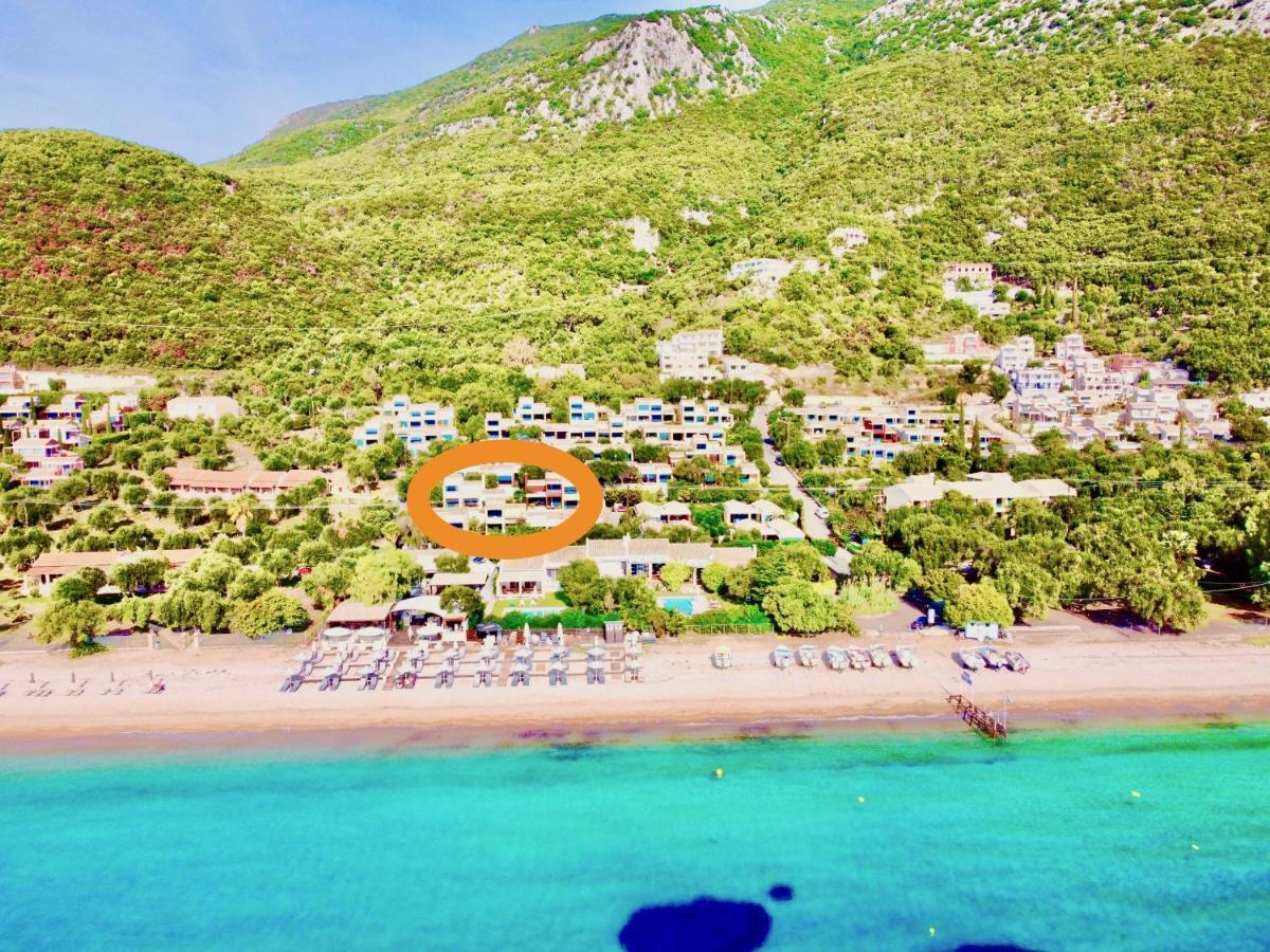 Beach Minivillas With Pool By Dadovillas Barbati